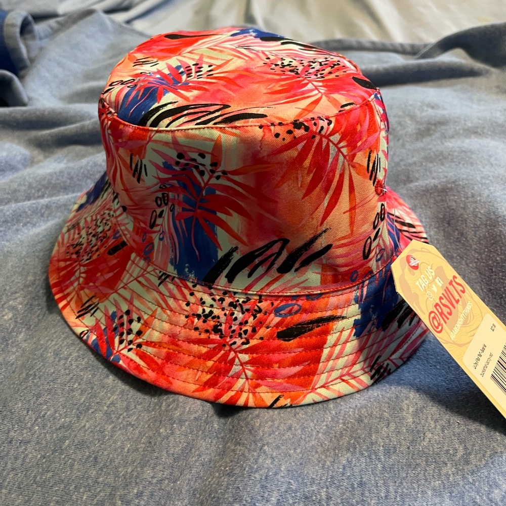 RSVLTS - LaCroy Bucket Hat - Berry Mystique